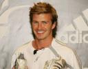 El beso del complaciente David Beckham y sus efectos