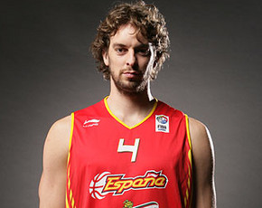 El debut oficial de Pau Gasol con Los Angeles Lakers