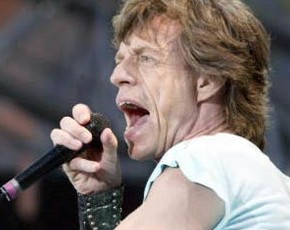 Mick Jagger estuvo a punto de morir asesinado según la BBC